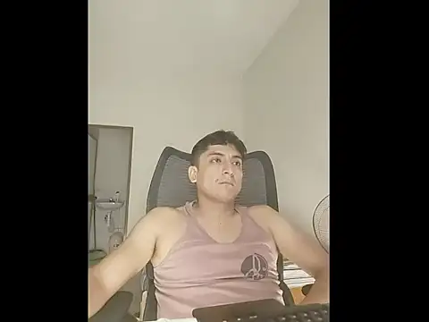 Snapshot of romdem chatting on November 2025 06:25:02 AM romdem online show from November 2025 06:25:02 AM