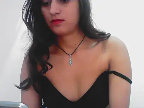 Anika Singh online show from November 2025 08:58:02 AM