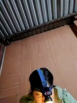 may-man online show from December 2025 12:32:02 PM