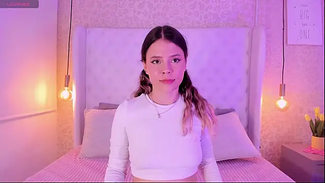 sienna bloo online show from November 2025 12:58:01 AM