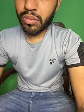 hotyyyyjonny online show from June 2026 03:23:01 PM