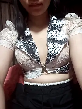 LynkLyy2k online show from November 2025 01:58:02 AM