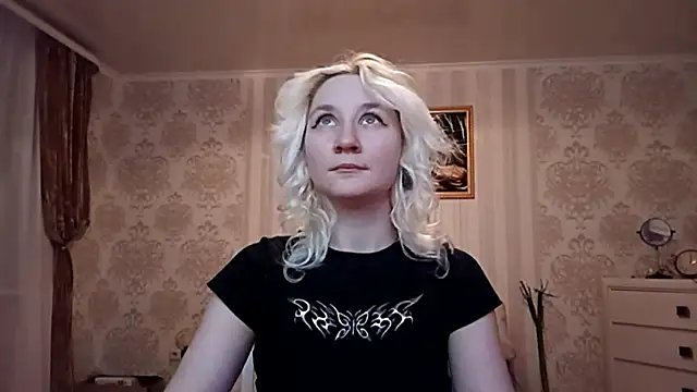 KyokoAck online show from November 2025 04:21:02 PM