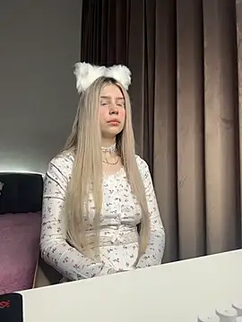 Snapshot of Olivia1Taylor1 chatting on November 2025 06:13:01 AM Olivia1Taylor1 online show from November 2025 06:13:01 AM