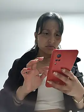 IsabellaaSwann online show from November 2025 10:12:01 PM