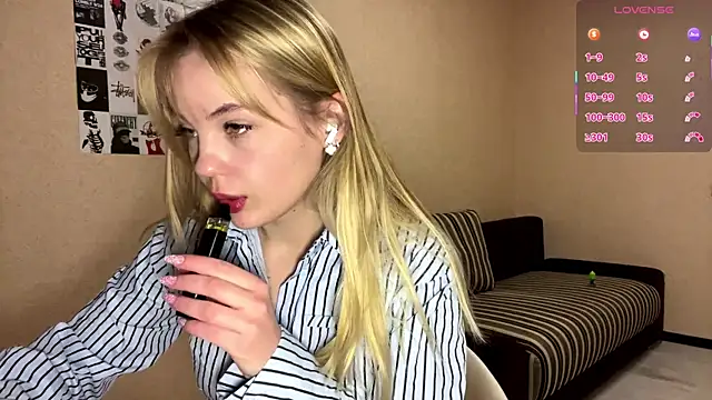 JestineParslow online show from December 2025 08:16:02 PM