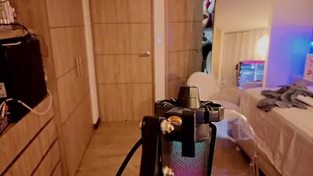 Iamnyxy online show from February 2026 11:07:01 AM