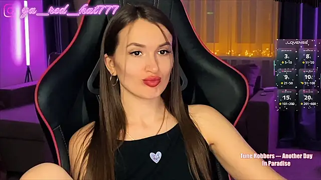 Snapshot of -RED_HAT- chatting on May 2026 05:10:01 PM -RED HAT- online show from May 2026 05:10:01 PM