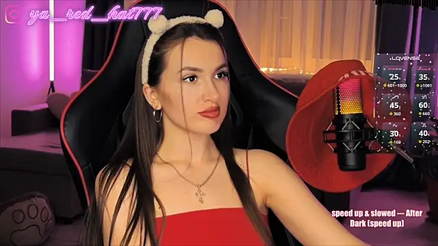 Snapshot of -RED_HAT- chatting on June 2026 05:01:02 PM -RED HAT- online show from June 2026 05:01:02 PM