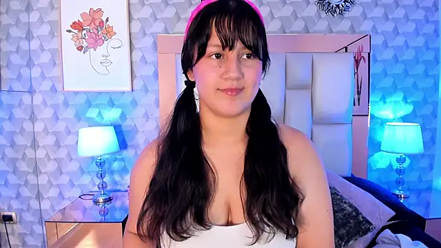 Gia harmony online show from November 2025 07:25:02 PM