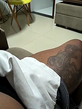 Zepouvinho online show from March 2026 01:32:02 AM