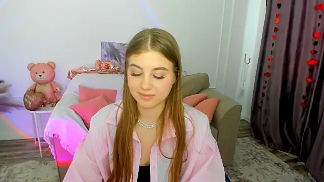 GoldenMirage online show from February 2026 01:11:02 PM