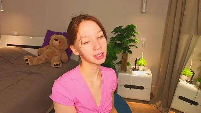 LilyPoetry  online show from December 2025 11:25:02 AM