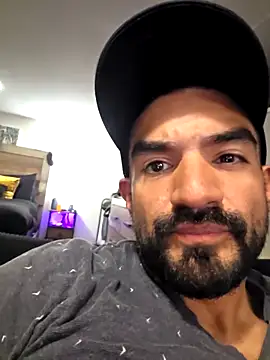 piggylatino online show from April 2026 02:23:02 AM