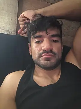 piggylatino online show from April 2026 06:10:01 PM