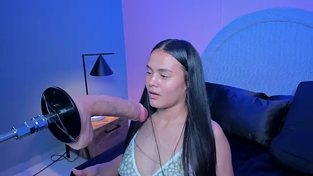 Sara rhoades online show from March 2026 07:42:02 PM