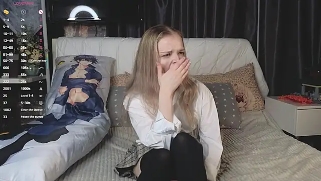 MicheleHonas online show from November 2025 05:53:01 PM