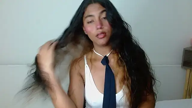 Bia LuxBia Lux online show from February 2026 08:14:02 PM