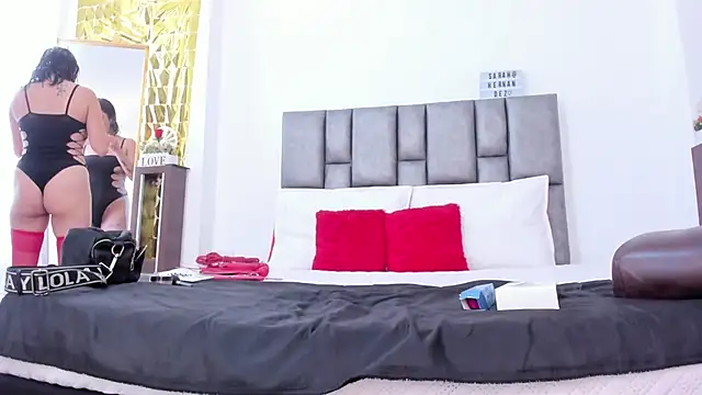 sarahhernandez online show from February 2026 03:05:02 PM