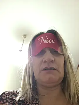 Snapshot of Tania9_ chatting on November 2025 07:34:02 PM Tania9 online show from November 2025 07:34:02 PM