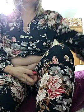 Snapshot of Tania9_ chatting on November 2025 02:23:01 PM Tania9 online show from November 2025 02:23:01 PM