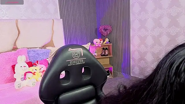 Joselyn tay online show from April 2026 12:45:02 PM