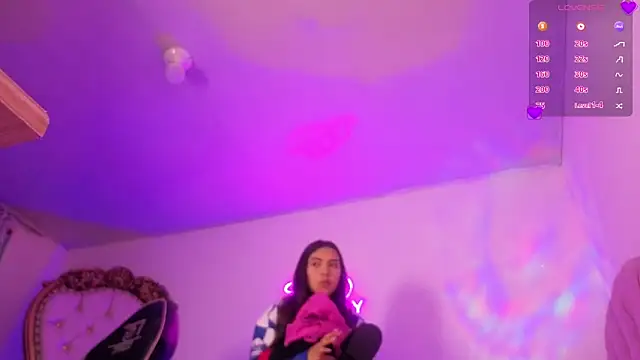 ISABELA TAY online show from July 2026 11:45:01 AM