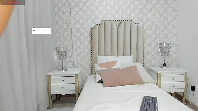 fallon grey online show from December 2025 07:11:02 PM