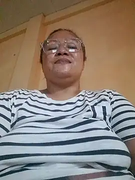 Snapshot of loriepinay46 chatting on June 2026 09:09:01 AM loriepinay46 online show from June 2026 09:09:01 AM