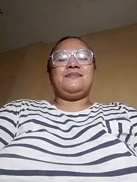 Snapshot of loriepinay46 chatting on June 2026 09:14:01 AM loriepinay46 online show from June 2026 09:14:01 AM