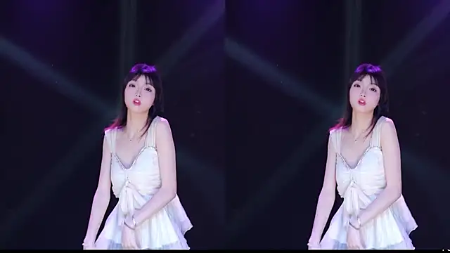 Emerald Girls online show from November 2025 11:39:02 PM