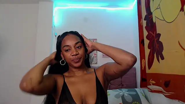 Snapshot of AishaOwens chatting on March 2026 01:38:02 PM AishaOwens online show from March 2026 01:38:02 PM