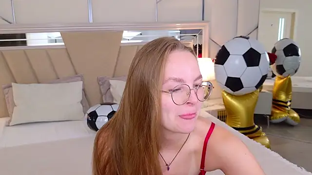 Snapshot of MadisonSmitt chatting on July 2026 05:02:01 AM MadisonSmitt online show from July 2026 05:02:01 AM