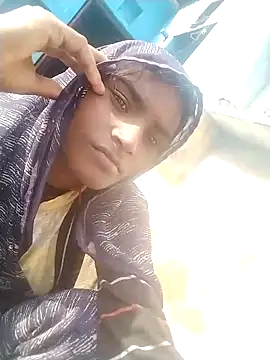 Snapshot of Big_Lovexx chatting on November 2025 04:11:02 AM Big Lovexx online show from November 2025 04:11:02 AM