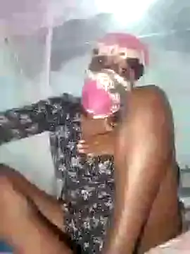 Snapshot of Molatane0 chatting on November 2025 12:05:02 AM Molatane0 online show from November 2025 12:05:02 AM