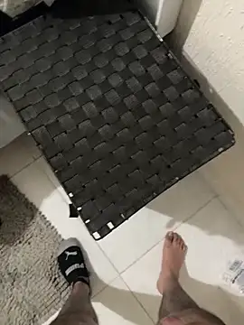 Snapshot of Luis211009_ chatting on March 2026 05:56:02 AM Luis211009 online show from March 2026 05:56:02 AM