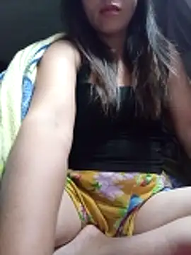 Lyly sexyy online show from April 2026 09:45:01 PM