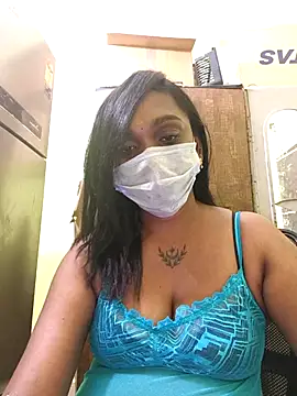 Dharshini98 online show from December 2025 01:21:02 AM