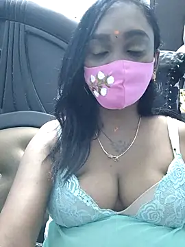 Dharshini98 online show from March 2026 07:25:01 PM