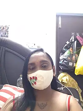 Snapshot of Dharshini98 chatting on June 2026 03:03:01 PM Dharshini98 online show from June 2026 03:03:01 PM