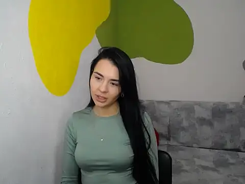 divina kira online show from December 2025 11:05:01 AM