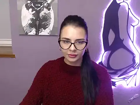 divina kira online show from January 2026 10:42:02 AM