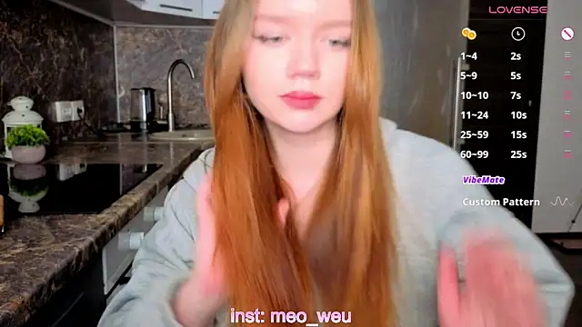 Snapshot of me_liss chatting on November 2025 08:13:02 PM me liss online show from November 2025 08:13:02 PM