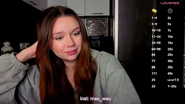 Snapshot of me_liss chatting on November 2025 08:52:02 PM me liss online show from November 2025 08:52:02 PM