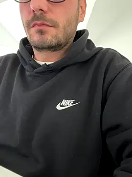 Snapshot of brrratan chatting on November 2025 11:09:02 AM brrratan online show from November 2025 11:09:02 AM