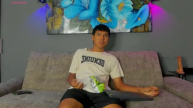 Carl-Milton online show from November 2025 12:32:02 AM