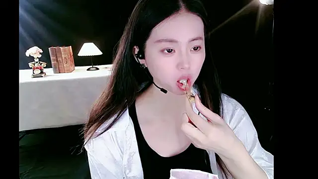 Snapshot of nannanbaby002 chatting on November 2025 11:54:01 AM nannanbaby002 online show from November 2025 11:54:01 AM