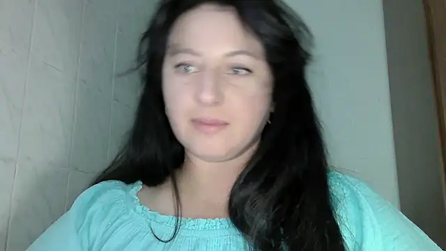Snapshot of MelinaAx chatting on June 2026 06:57:02 PM MelinaAx online show from June 2026 06:57:02 PM