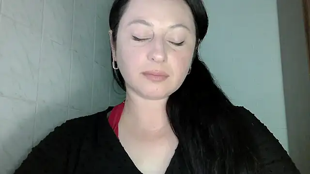 Snapshot of MelinaAx chatting on June 2026 07:51:02 PM MelinaAx online show from June 2026 07:51:02 PM