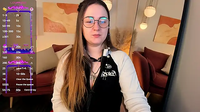 EmmaBloomm online show from December 2025 09:08:01 PM